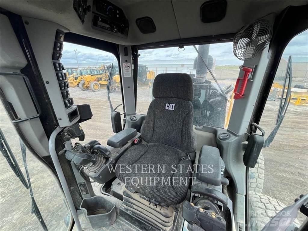 CAT 160M3 Gréderek
