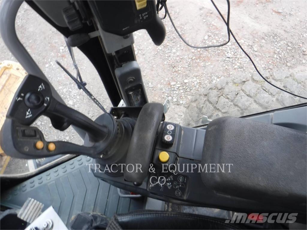 CAT 160M3 AWD Gréderek