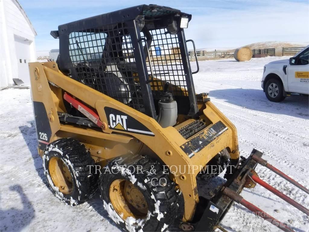 CAT 226 Kompaktrakodók