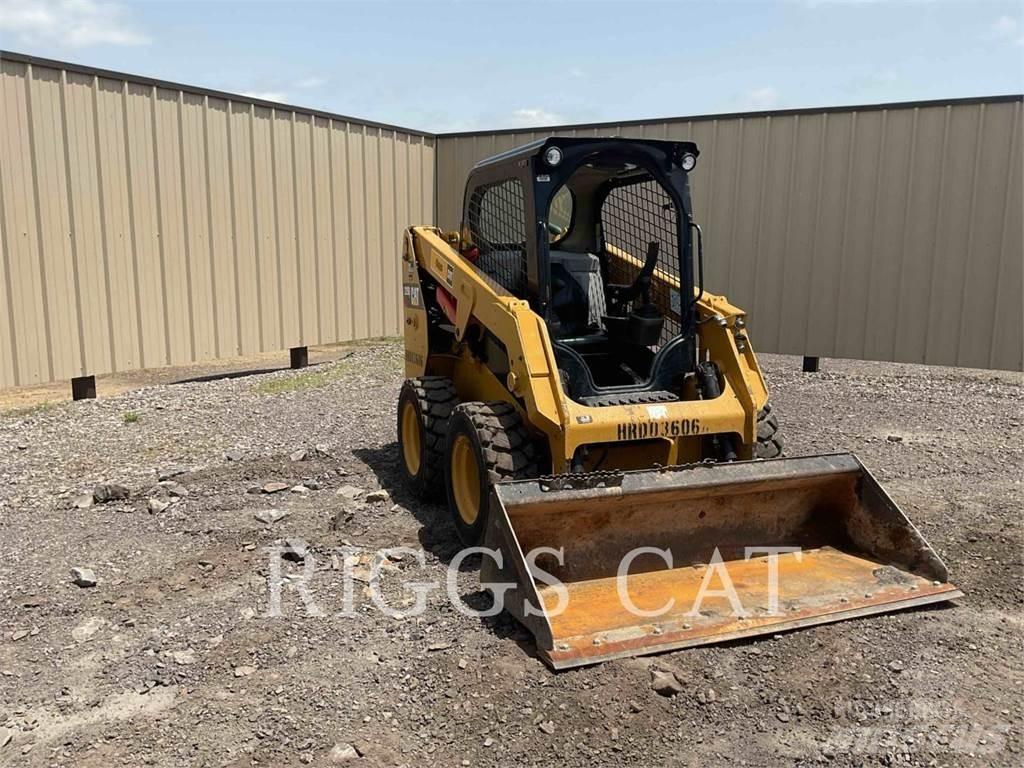 CAT 226D Kompaktrakodók