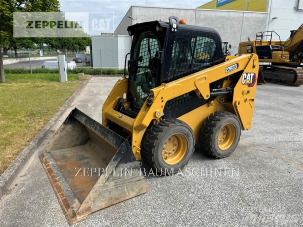 CAT 226D Kompaktrakodók