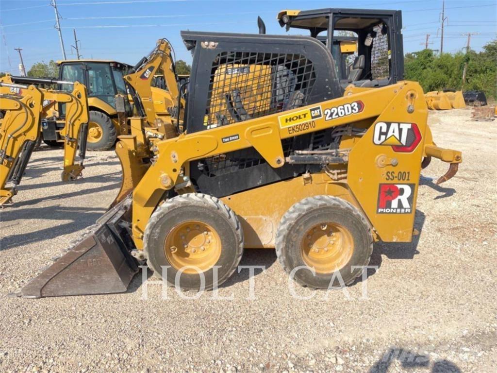 CAT 226D Kompaktrakodók
