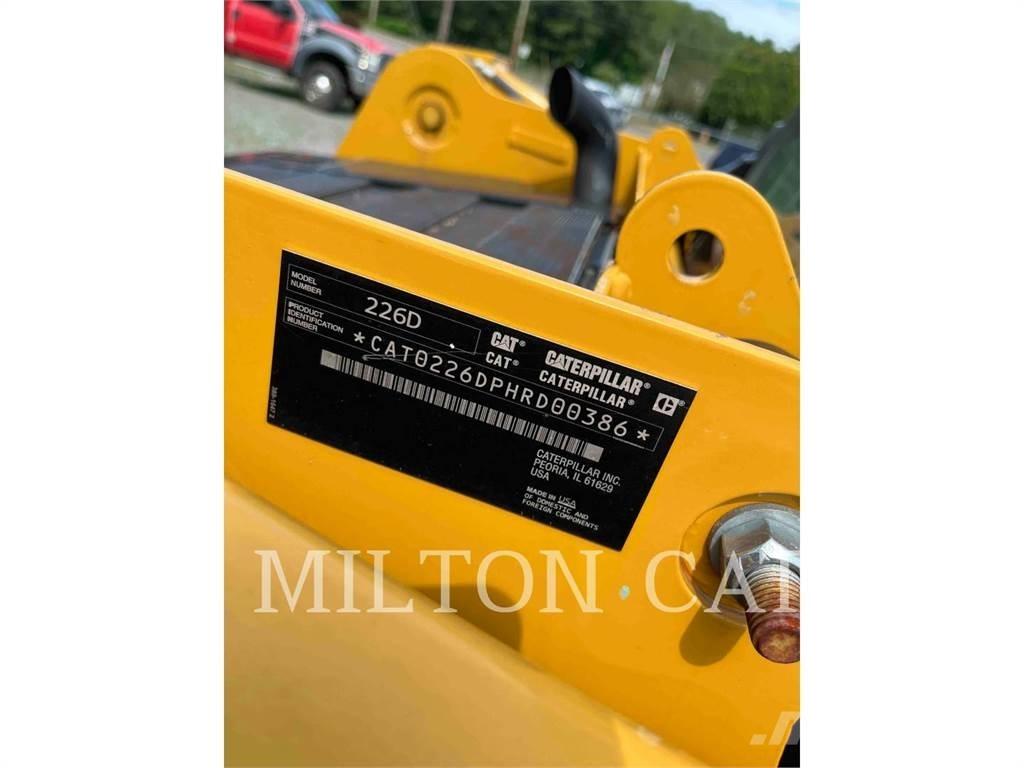 CAT 226D Kompaktrakodók