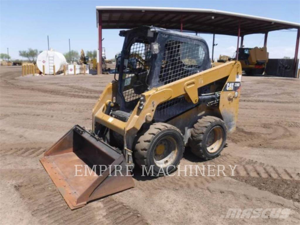 CAT 226D Kompaktrakodók