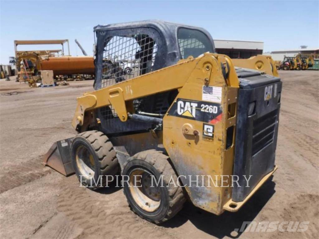 CAT 226D Kompaktrakodók