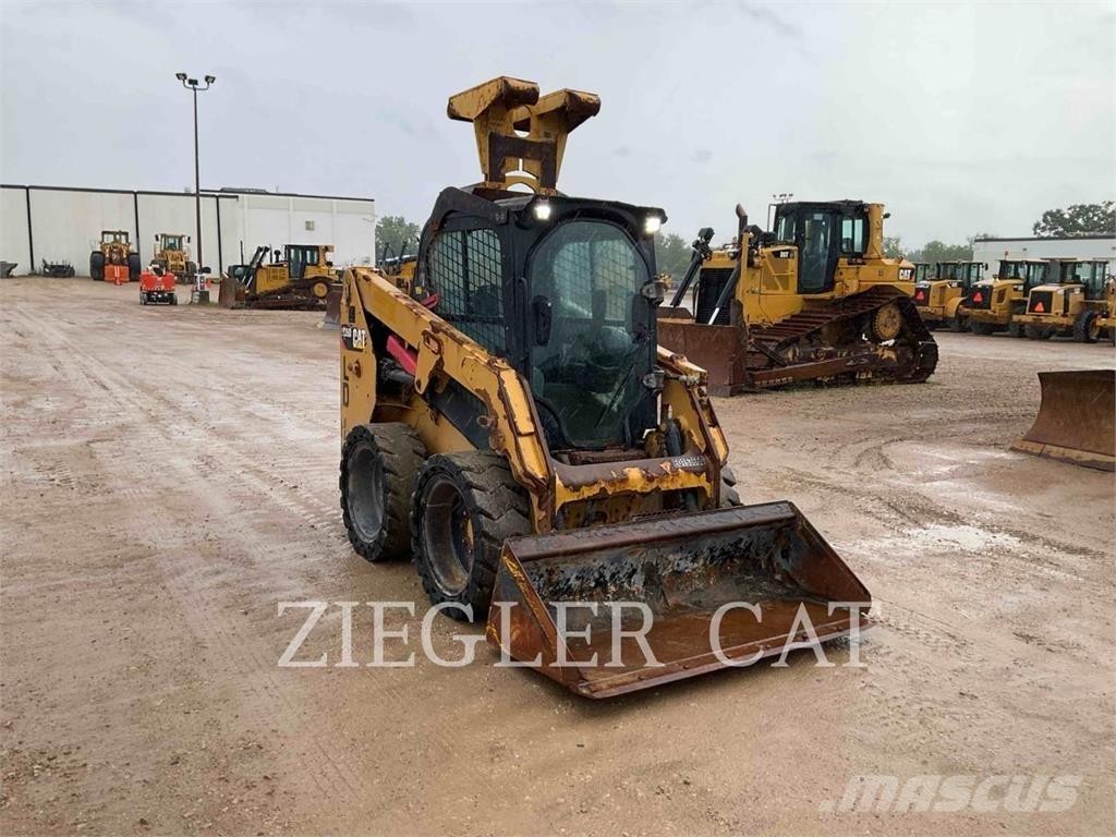 CAT 226D Kompaktrakodók