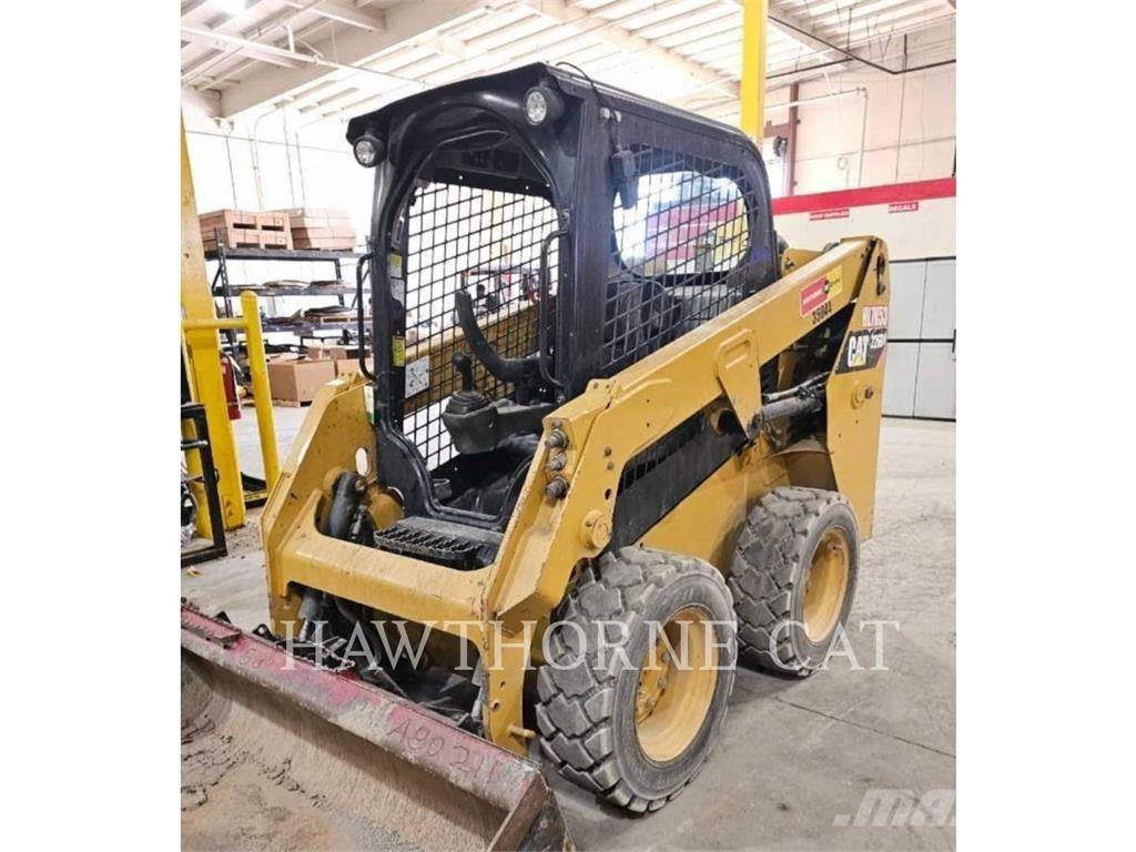 CAT 226D Kompaktrakodók