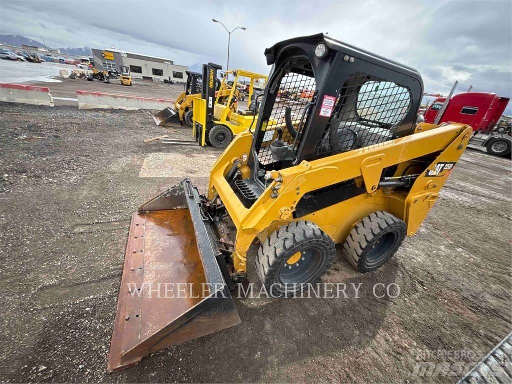 CAT 226D C1-H2 Kompaktrakodók