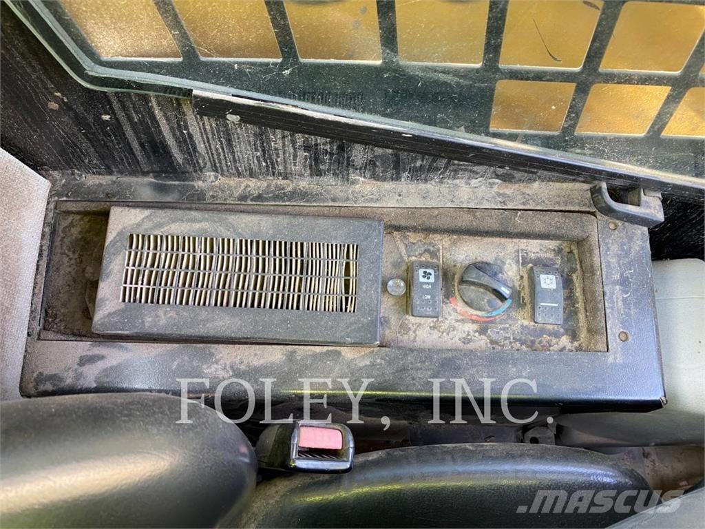 CAT 232B2 Kompaktrakodók