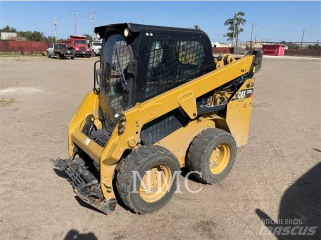CAT 232D Kompaktrakodók