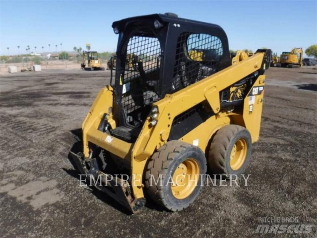 CAT 232D Kompaktrakodók