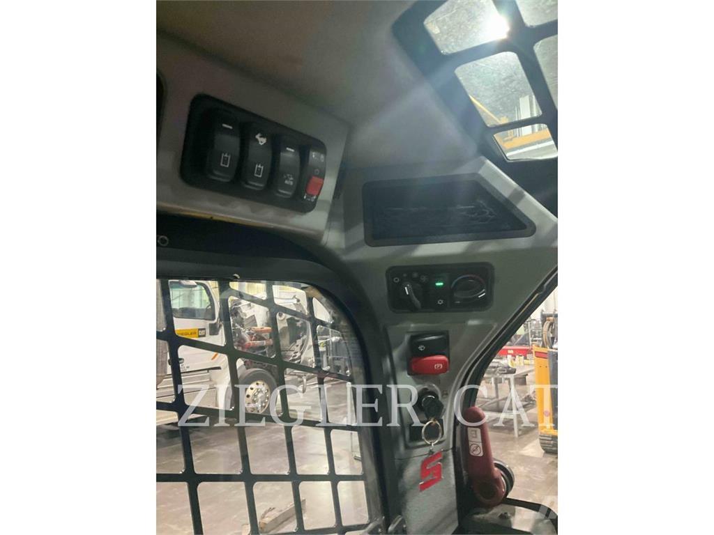 CAT 232D3 Kompaktrakodók