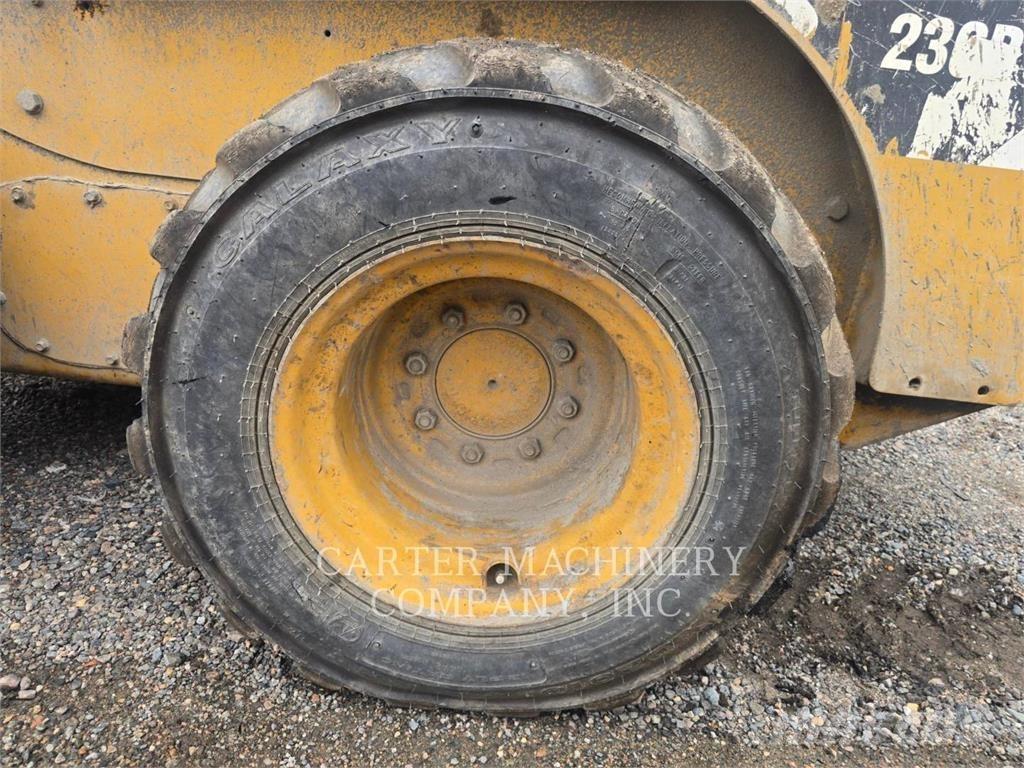 CAT 236B3 Kompaktrakodók