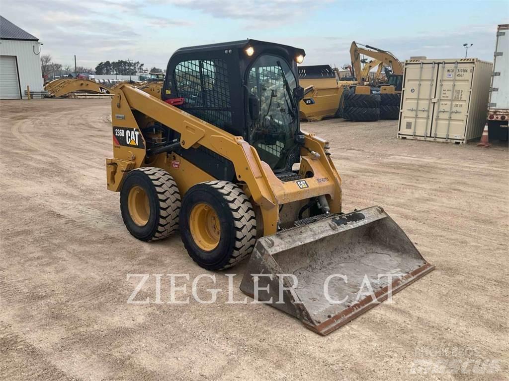 CAT 236D Kompaktrakodók