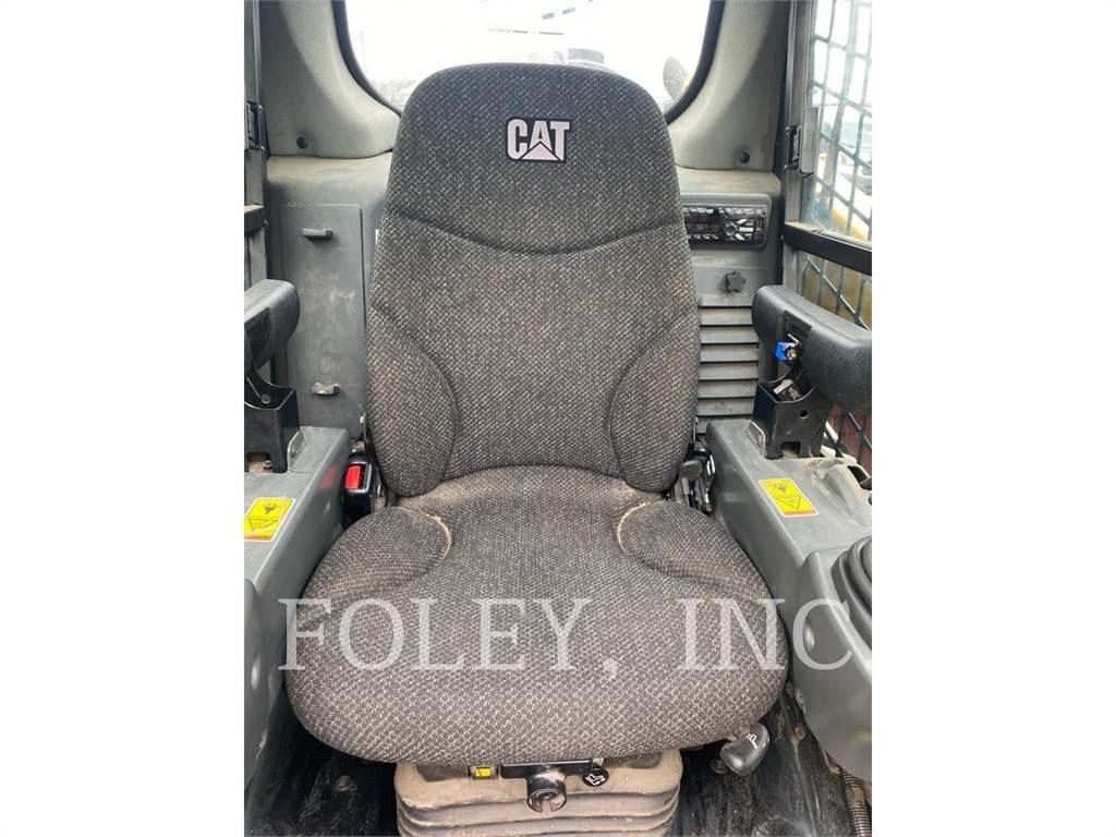 CAT 236D Kompaktrakodók