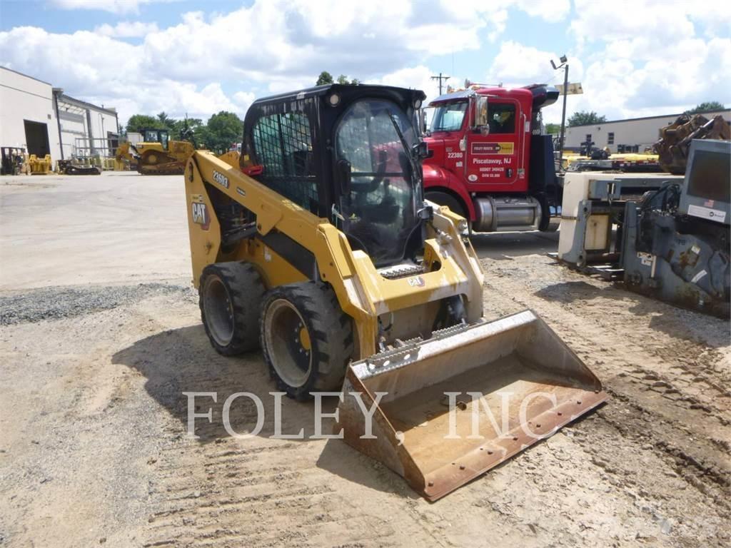 CAT 236D3 Kompaktrakodók