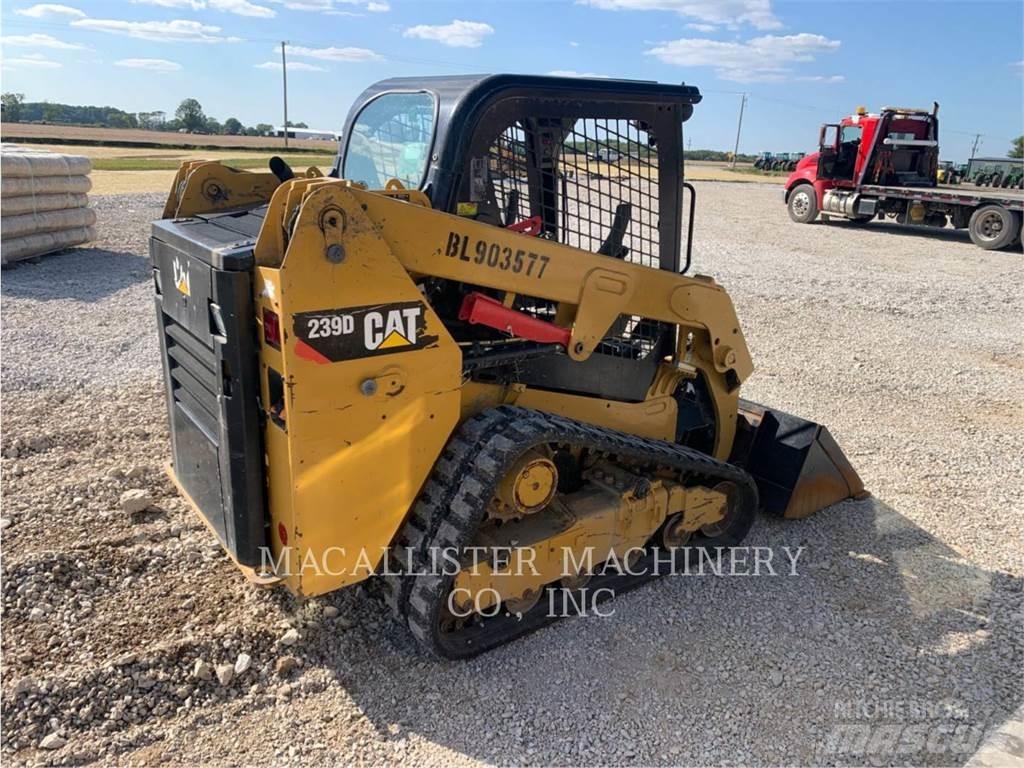 CAT 239D Lánctalpas homlokrakodók