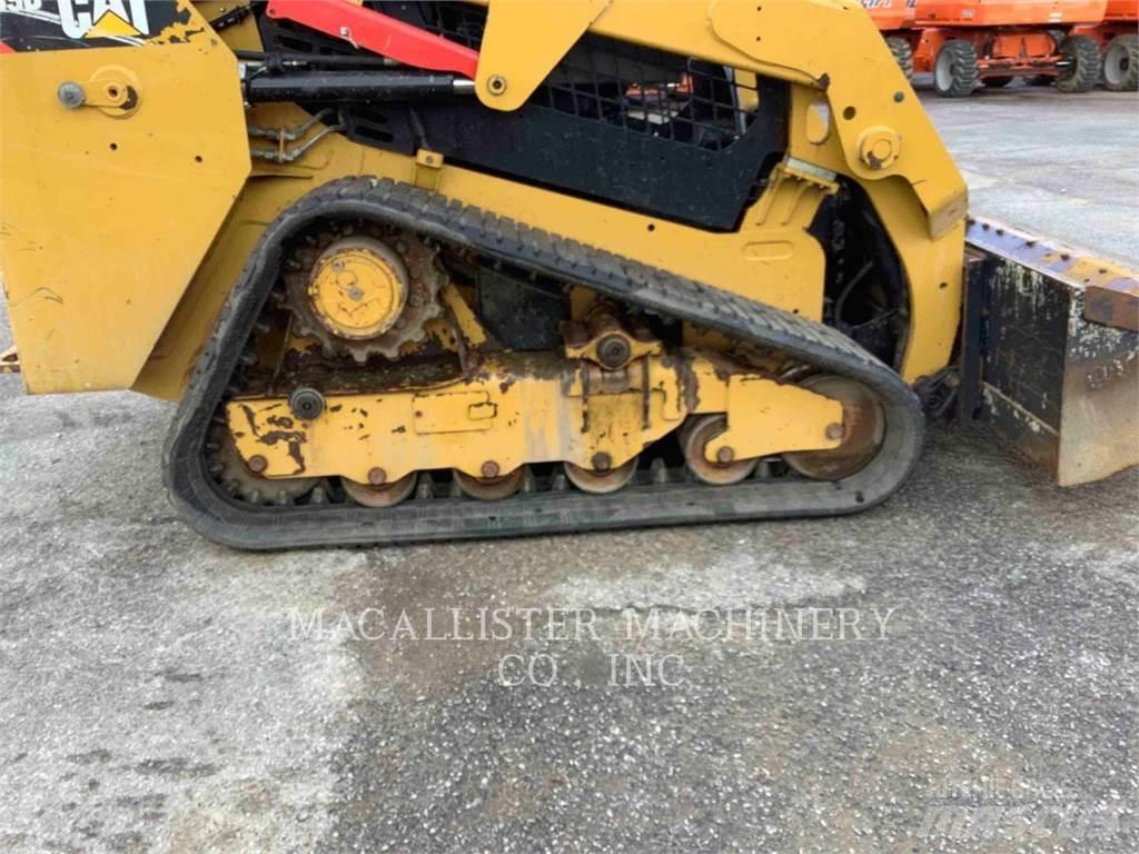 CAT 239D Lánctalpas homlokrakodók