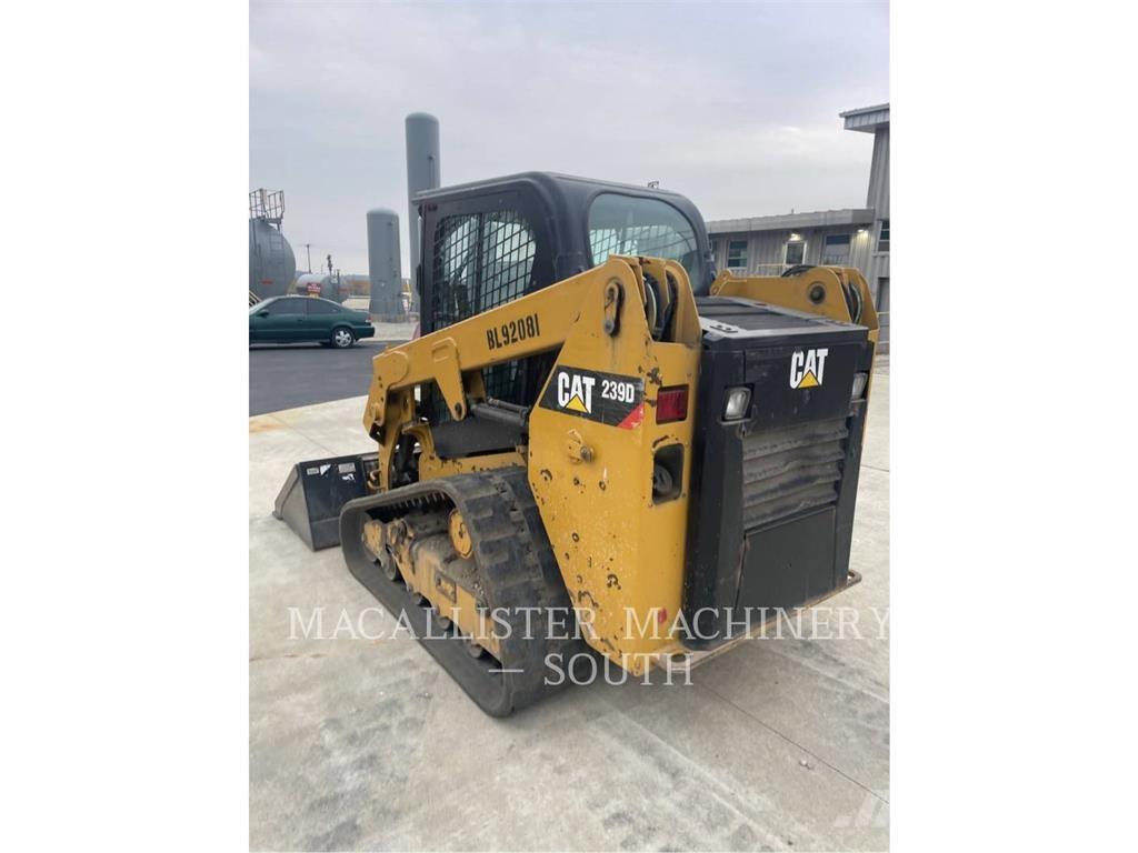 CAT 239D Lánctalpas homlokrakodók