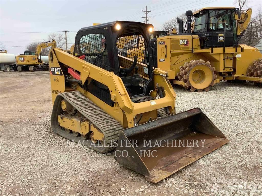 CAT 239D Lánctalpas homlokrakodók