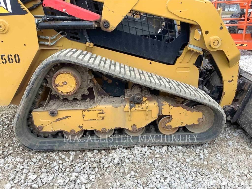 CAT 239D Lánctalpas homlokrakodók