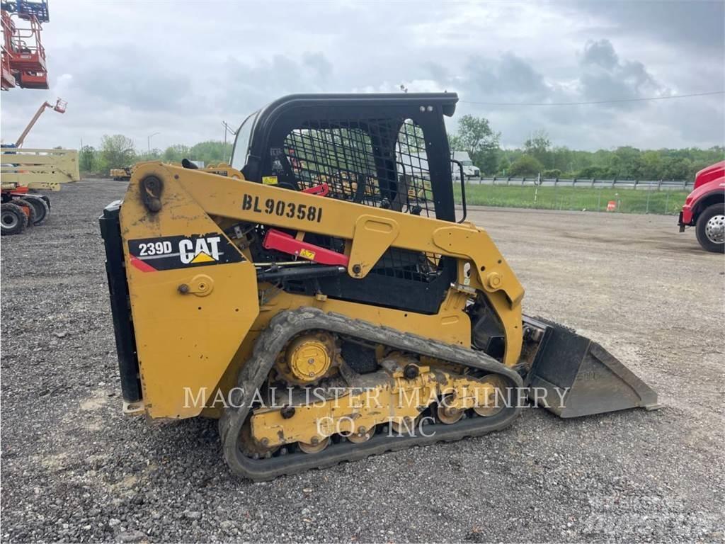 CAT 239D Lánctalpas homlokrakodók
