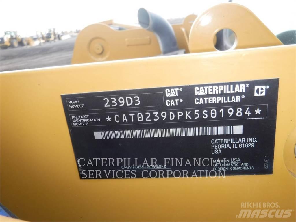 CAT 239D3 Lánctalpas homlokrakodók