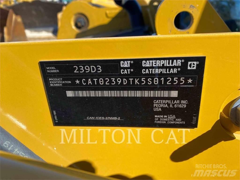 CAT 239D3 Lánctalpas homlokrakodók