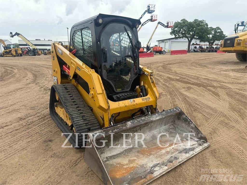 CAT 239D3 Lánctalpas homlokrakodók