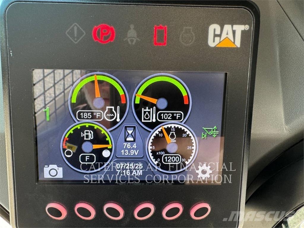 CAT 239D3 Lánctalpas homlokrakodók