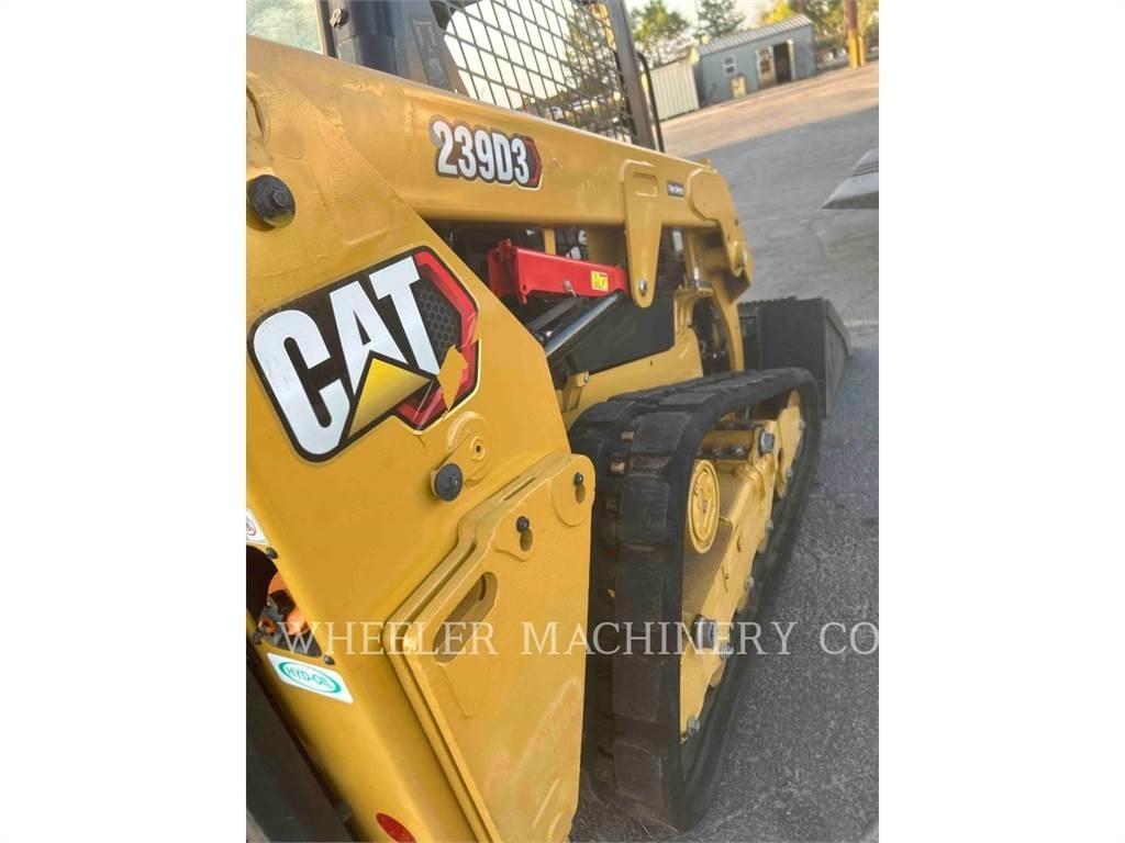 CAT 239D3 C1H2 Lánctalpas homlokrakodók