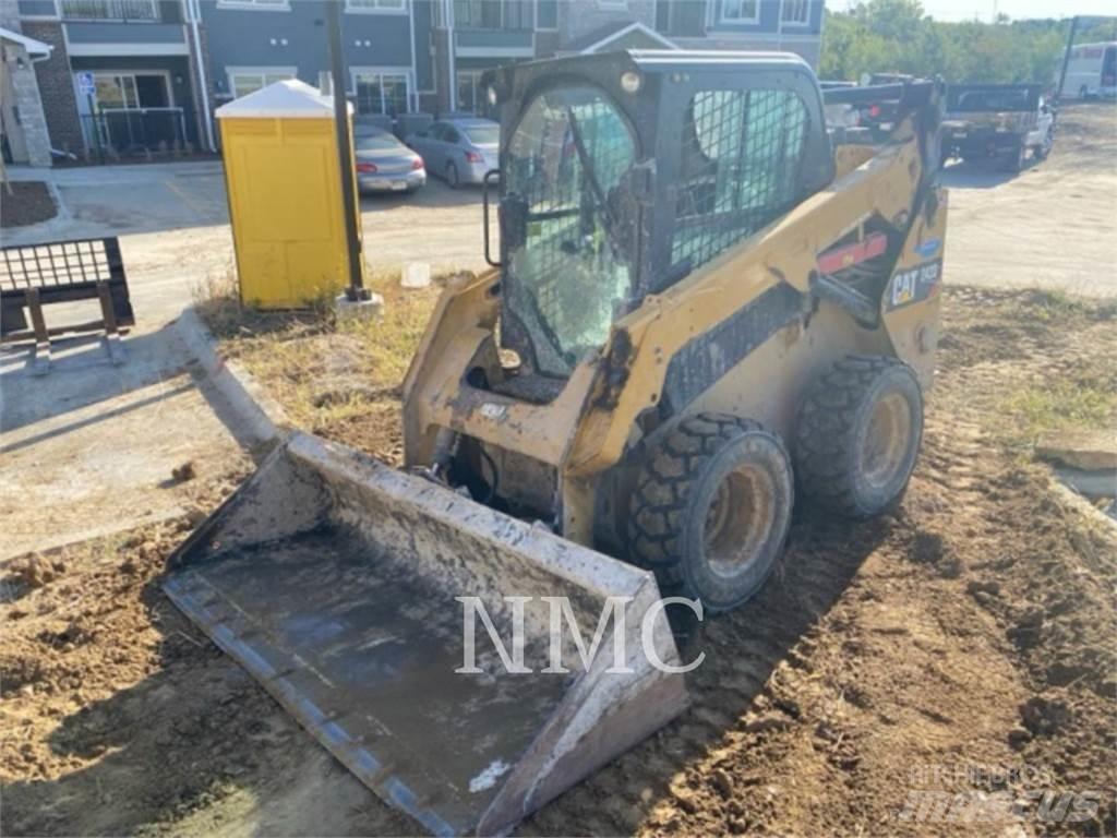 CAT 242D Kompaktrakodók