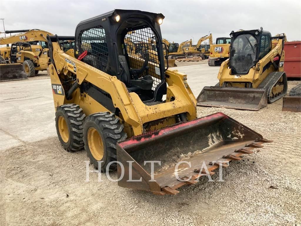 CAT 242D Kompaktrakodók