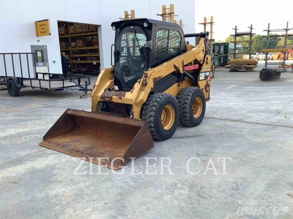 CAT 242D Kompaktrakodók