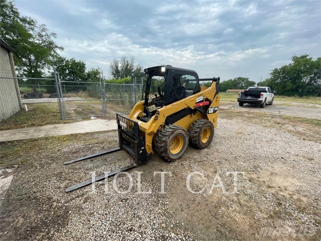 CAT 242D Kompaktrakodók