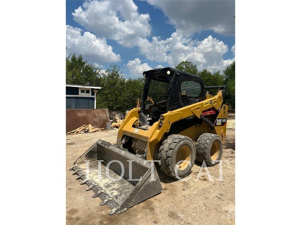 CAT 242D Kompaktrakodók