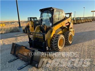 CAT 242D3 Kompaktrakodók