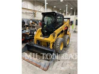 CAT 242D3 Kompaktrakodók