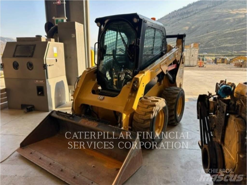CAT 242D3 Kompaktrakodók