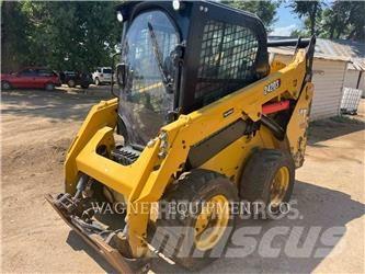 CAT 242D3 Kompaktrakodók