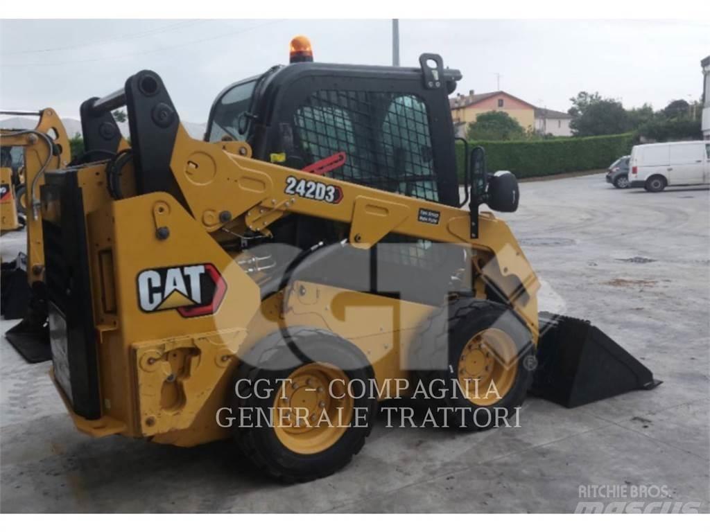 CAT 242D3 Kompaktrakodók