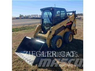 CAT 242D3 Kompaktrakodók