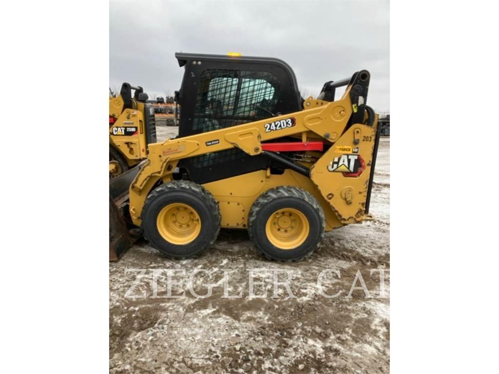 CAT 242D3 Kompaktrakodók
