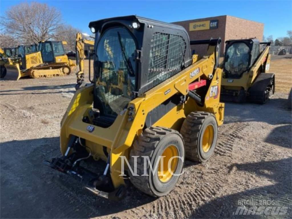 CAT 242D3 Kompaktrakodók
