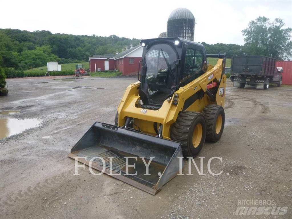 CAT 242D3 Kompaktrakodók