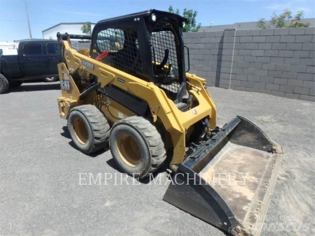 CAT 242D3 Kompaktrakodók