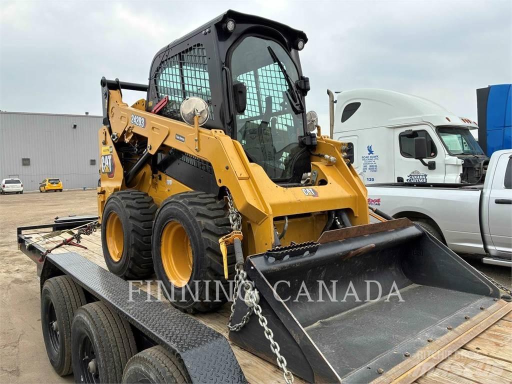 CAT 242D3 Kompaktrakodók