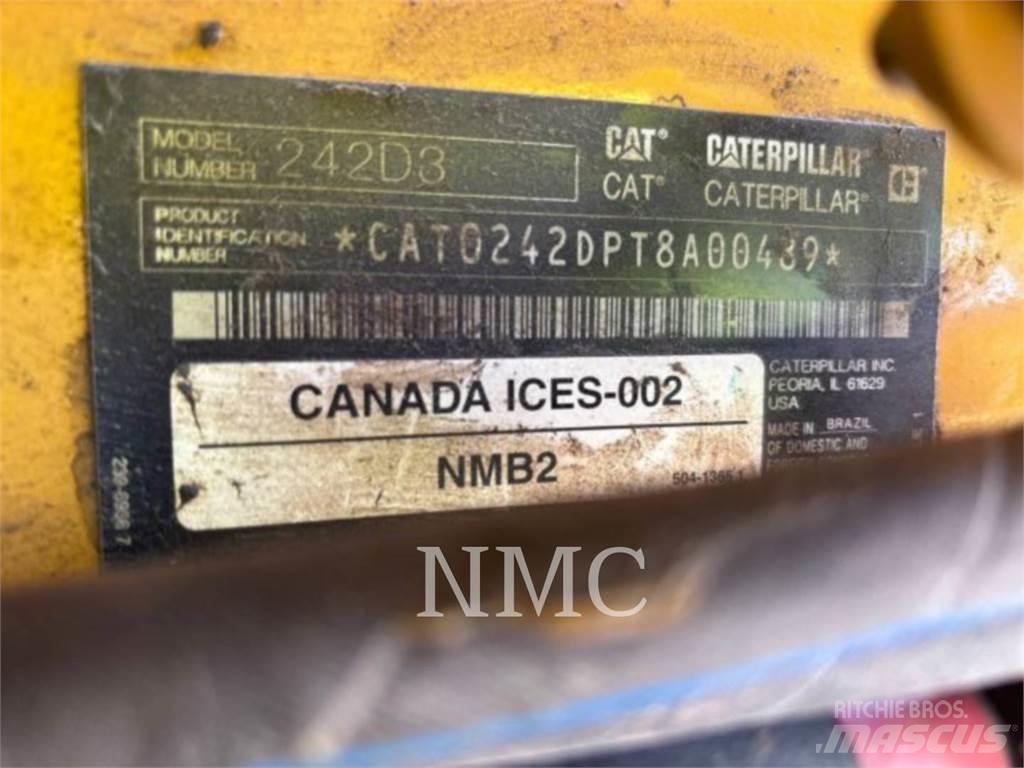 CAT 242D3 Kompaktrakodók
