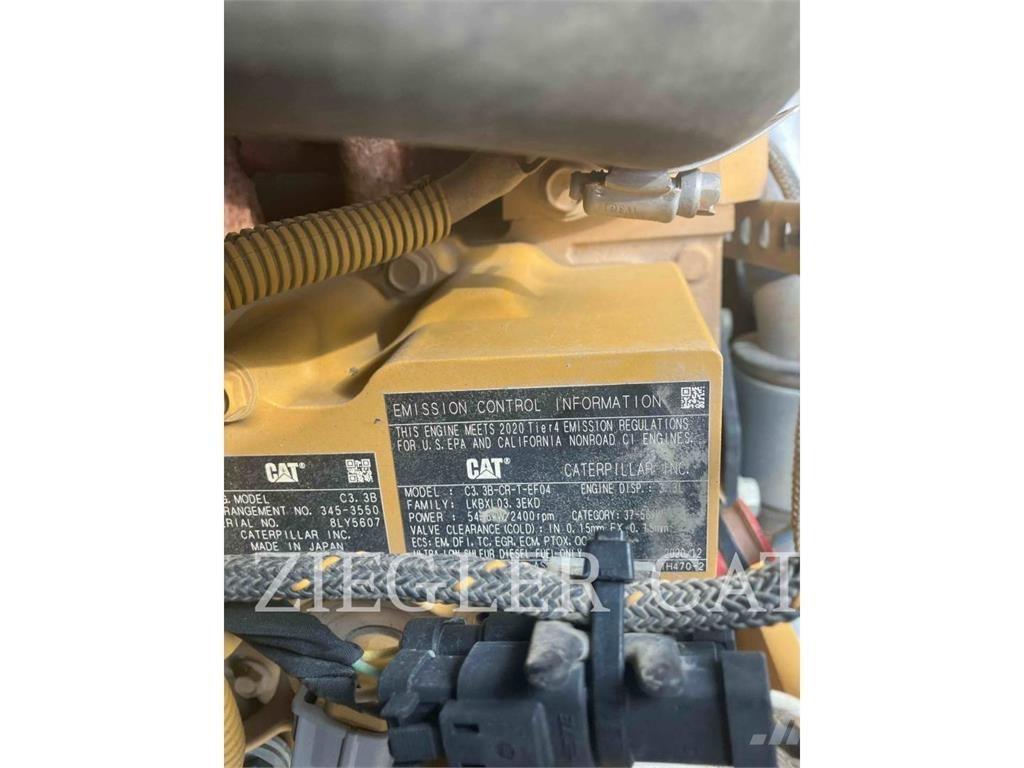 CAT 242D3 Kompaktrakodók