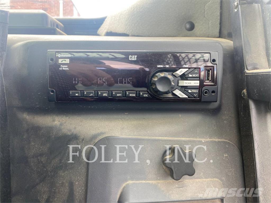 CAT 242D3 Kompaktrakodók